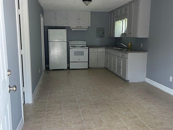 4th image of 9211 N Green River Dr APT A