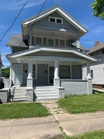 1136 South Ave #1