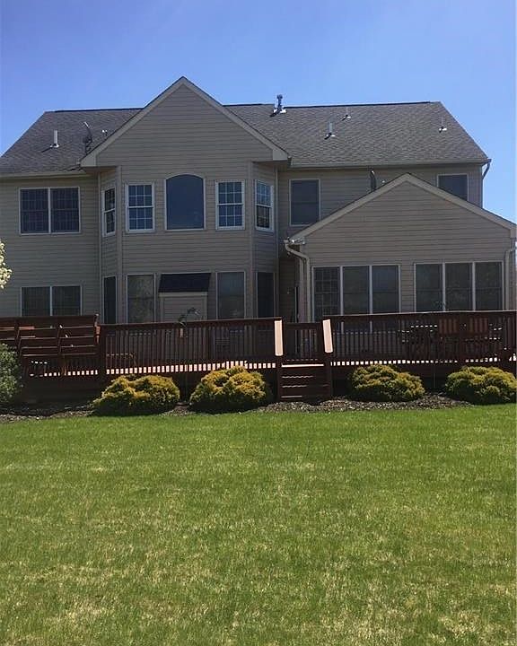2nd image of 41 Millbrook Ct
