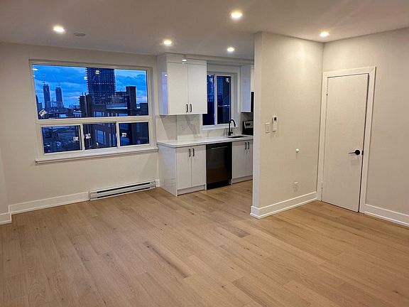 2nd image of 1357 Davenport Rd #202