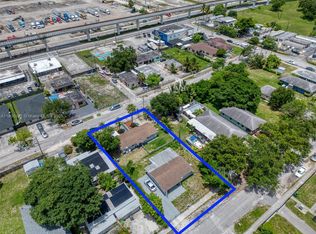 3051 NW 77th St, Miami, FL 33147