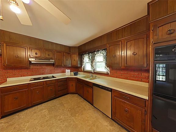 3rd image of 2802 Blackwell Rd