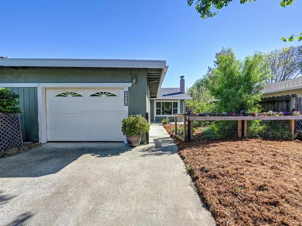 2806 Ganges Ave, Davis, CA 95616