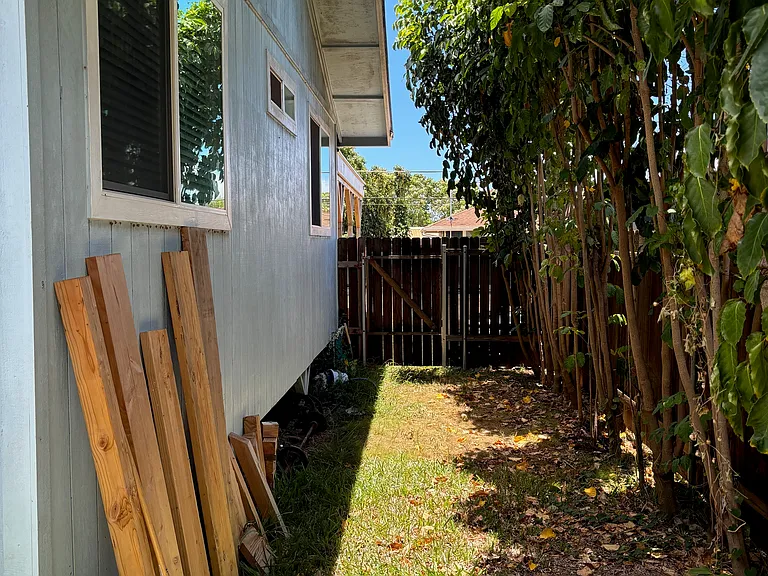 Waialua Beach Rd — Photo 17