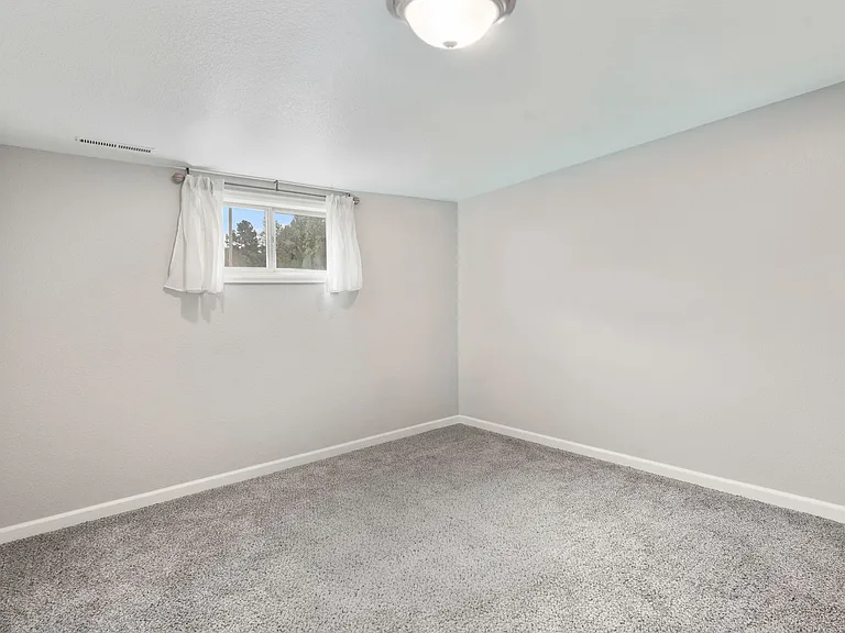 4875 Garden Trl — Photo 9