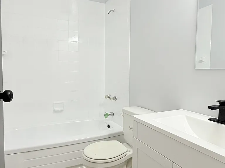 2940 Elsmere Ave #108 — Photo 14