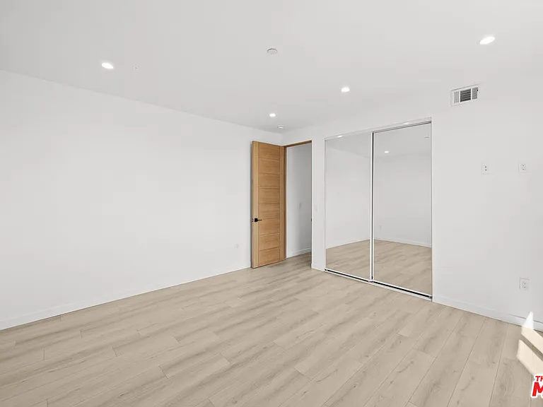2123 S Cloverdale Ave #1 — Photo 14