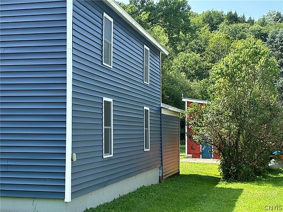 4th image of 1693 Francis Rd