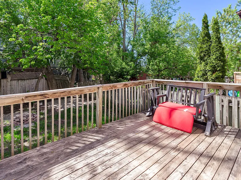 19 Melinda Cres #19 MELINDA CRESCENT — Photo 18