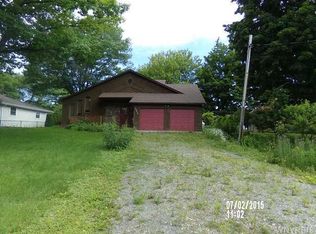 16855 Bald Eagle Dr, Kendall, NY 14476