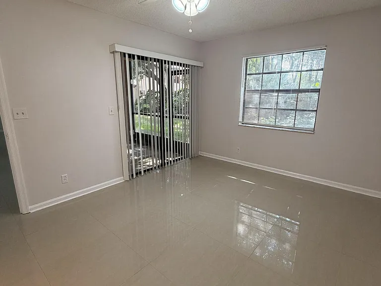 301 Norwood Ter #128 — Photo 14
