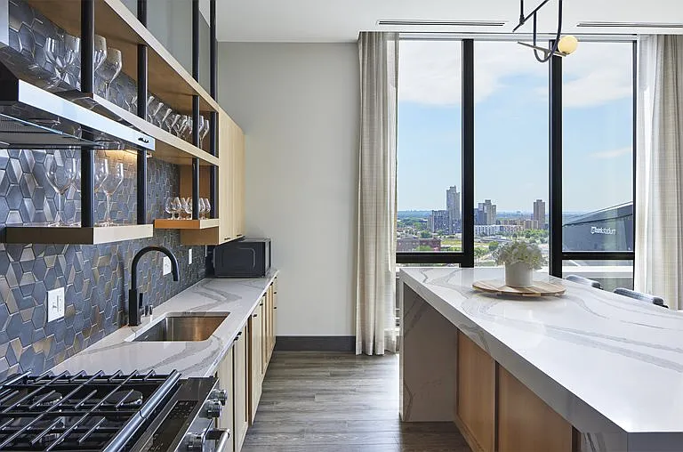 240 Park Avenue — Photo 88