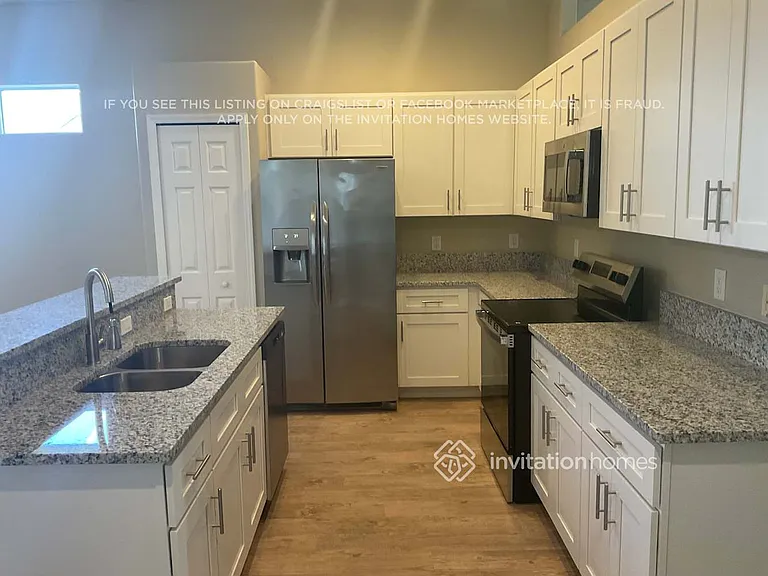 5407 Lexington Dr — Photo 7