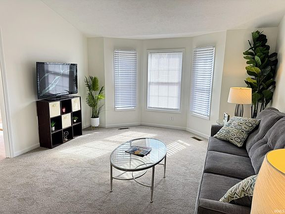 5th image of 3726 Hartford Pl