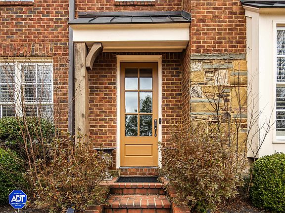 4th image of 3011 Oakleigh Manor Ln