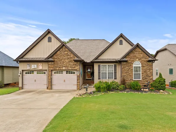 314 War Emblem Dr, Boiling Springs, SC 29316