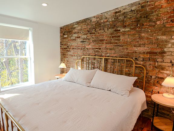 3rd image of 81 N Main St #B