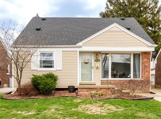 9625 Ruth Ave, Allen Park, MI 48101