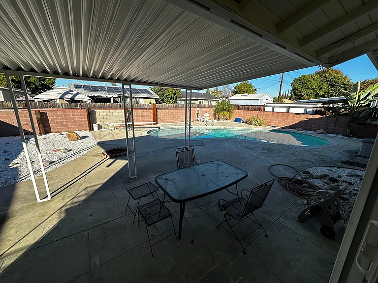 1611 W Hill Ave — Photo 21