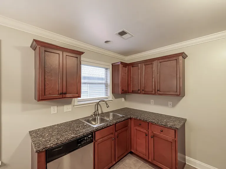 141 Stonebriar Dr — Photo 7