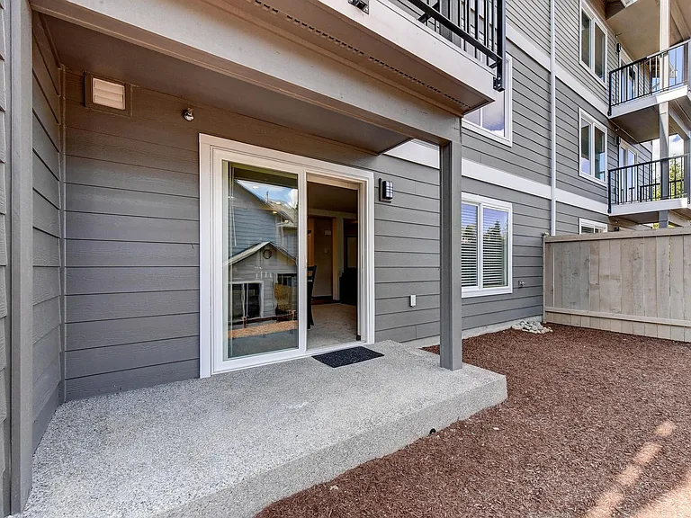 Silver Creek Apartment Homes — Photo 25