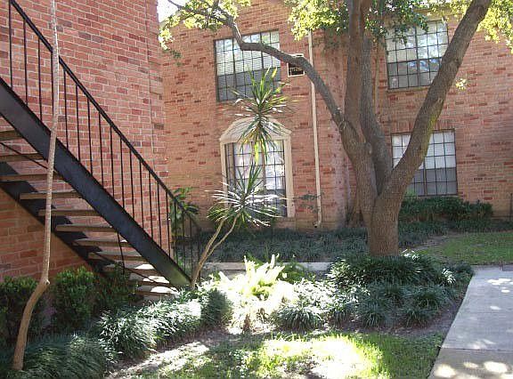 Courtyard beside the Downstairs Unit