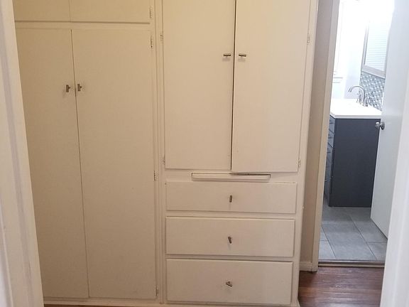 5th image of 1414 Vine St #A