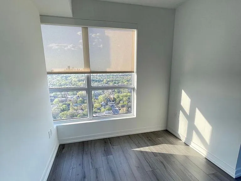 395 Bloor St E #3507 — Photo 5