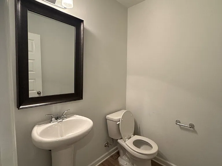 101 Winstead Cir — Photo 6