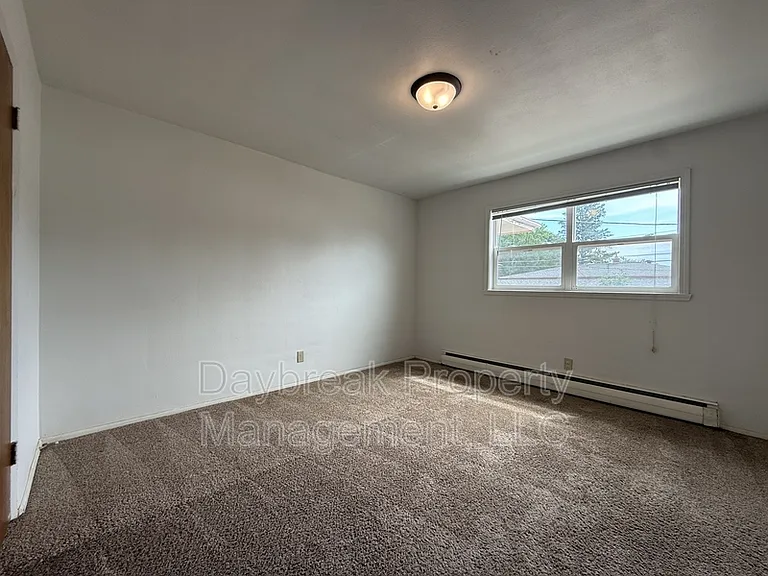 2913 8th St N #3 — Photo 6