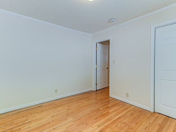 4th image of 353 Paden Ln