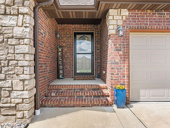 4th image of 873 E Ozark Jubilee Drive