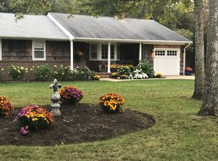 23 Hampton Harbor Rd, Hampton Bays, NY 11946