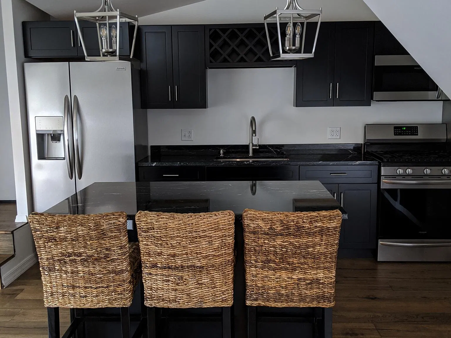1 bed, $1,085 — Photo 1