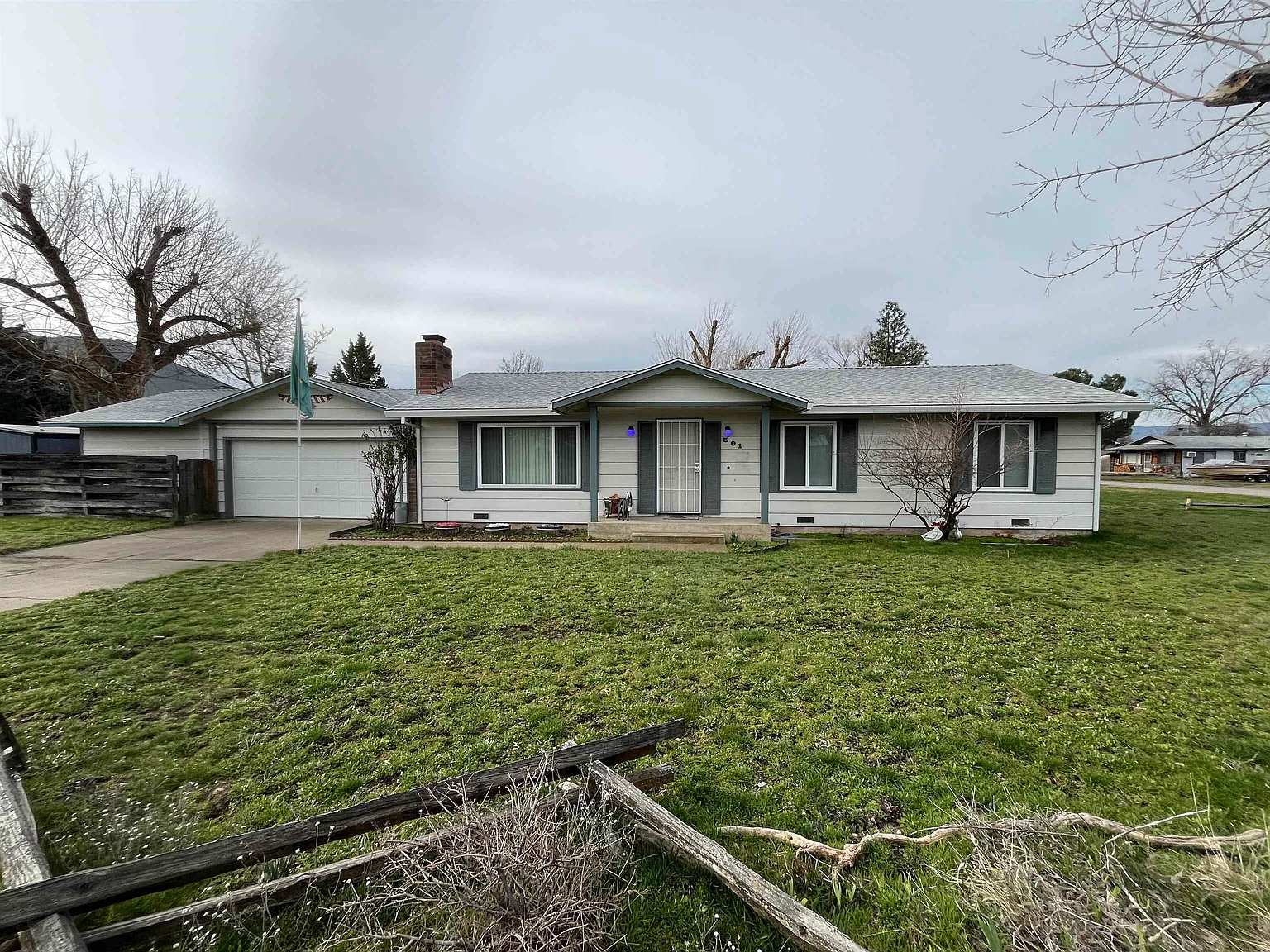 501 E Webb St photo 1