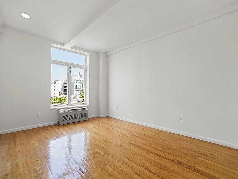 2nd image of 97 Grand Ave #7BB