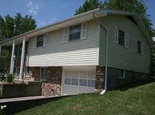1963 Jackson St, Columbia, MO 65202