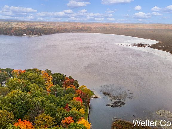 5th image of 289 W Lake Dr