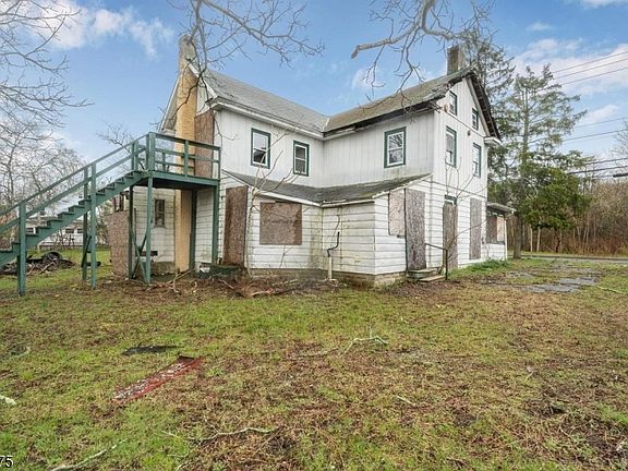 2nd image of 613-615 S New York Rd