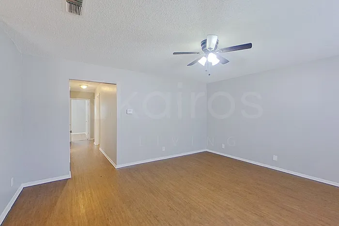 3 bed, 2.0 bath, 1362 sqft, $1,845 — Photo 4