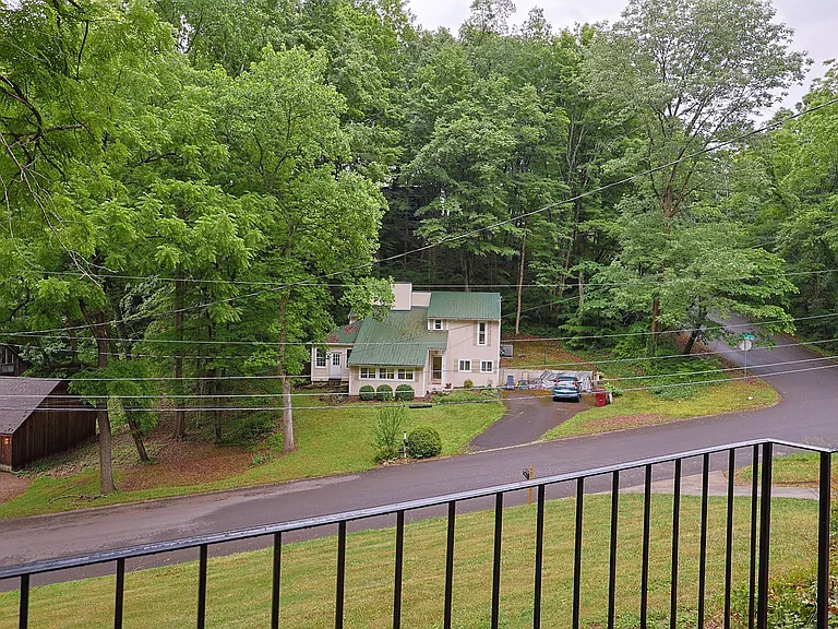 205 Tamassee Dr — Photo 42