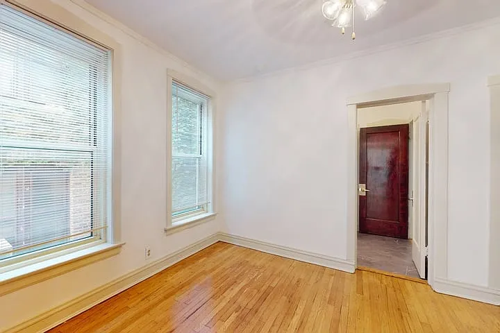 5427 S. Greenwood — Photo 20