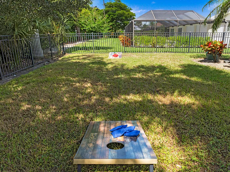 445 Palm River Blvd — Photo 53