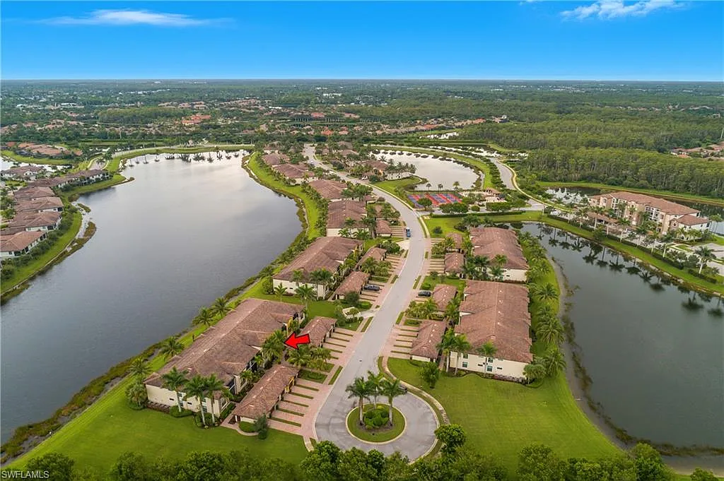 2 bed, 2.0 bath, 1454 sqft, $1,999 — Photo 3