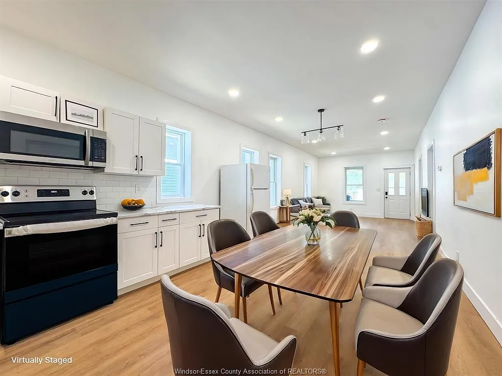 3 bed, $1,800 — Photo 4