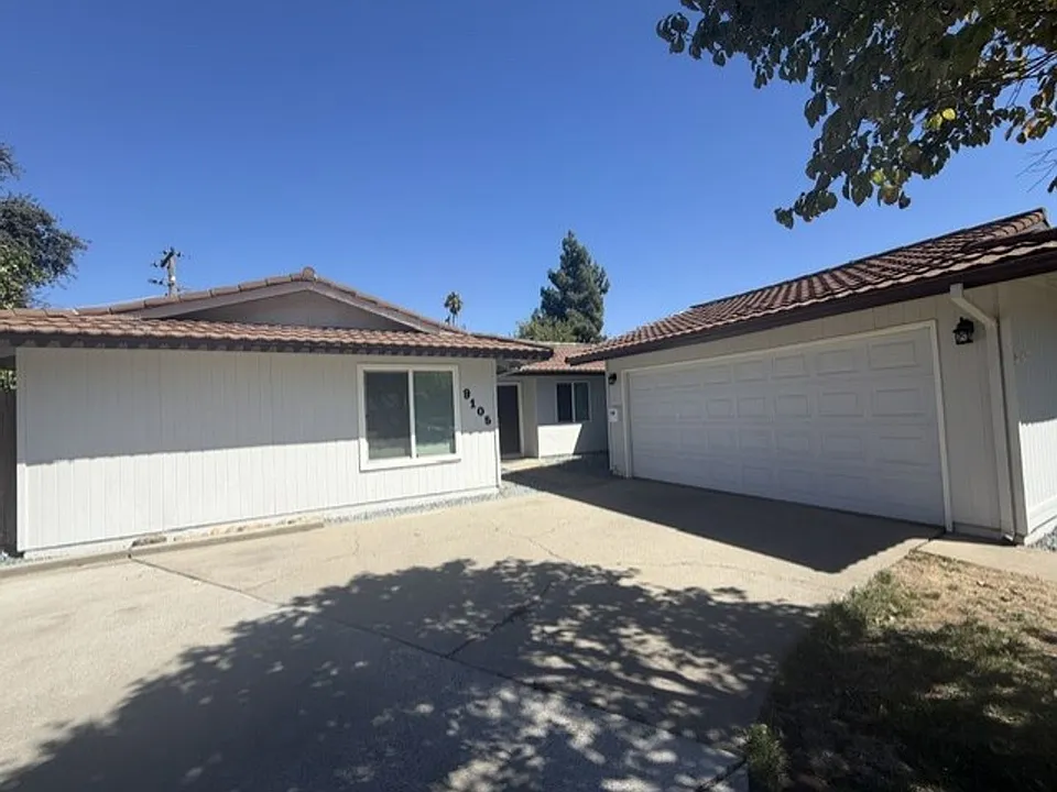 9105 Feather River Way