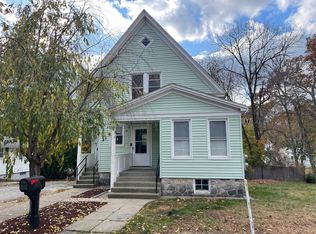 18 Abington St, Worcester, MA 01603