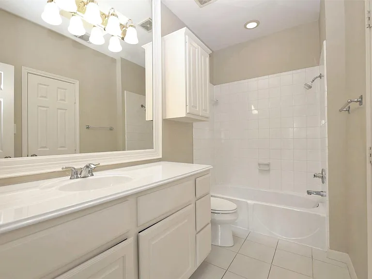 1409 Anita St — Photo 22