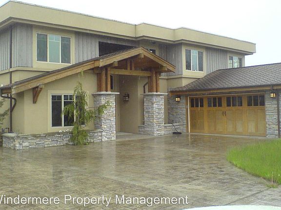 2nd image of 5571 Coquitlam Dr