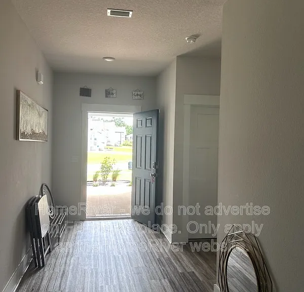 10705 Davenport Loop — Photo 22